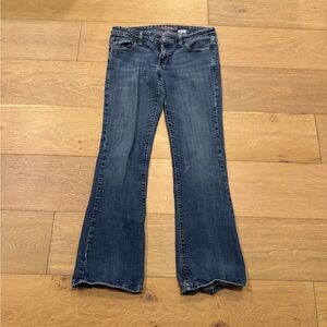 Women's Distressed Blue Denim Levi's Bootcut Size 9